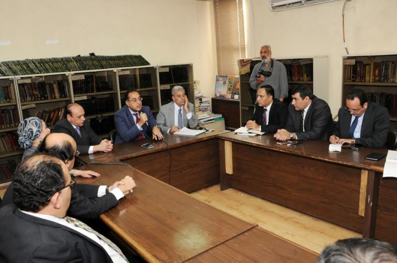 وزير الإسكان وئيس جامعة القاهرة يبدآن مناقشة تنفيذ مستشفى أبو الريس
