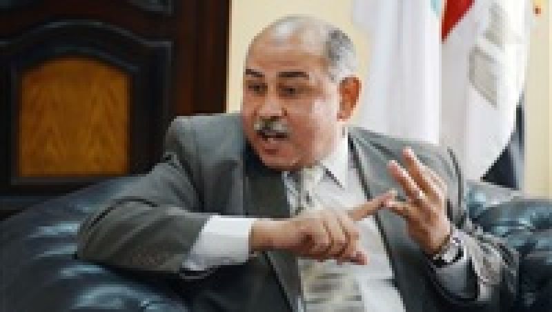 الدكتور محمد حسن رئيس الجهاز التنظيمى للمياه
