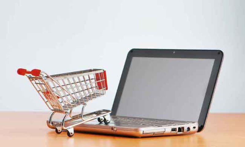مميزات ومحاذير زيادة الإقبال على التسوق الإلكتروني
