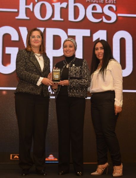 تكريم «لبنى هلال» كأقوى 25 سيدة فى مجتمع الأعمال المصرى