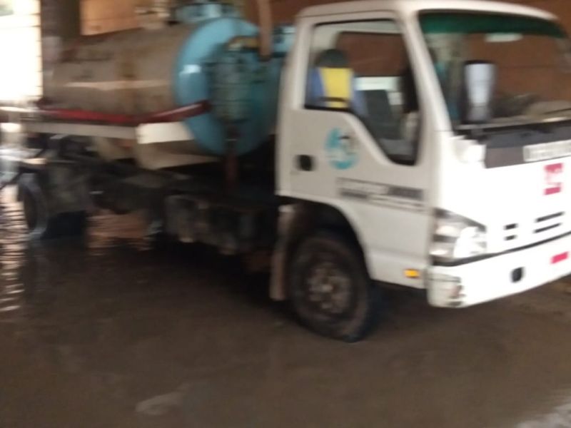 «الشرب والصرف الصحي بالقليوبية» تدفع بمعدات وسيارات 12 فرع لمواجهة الأمطار