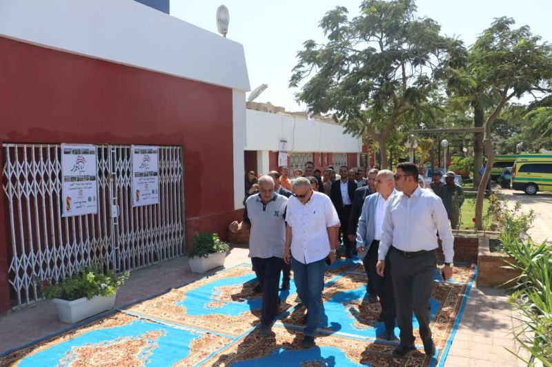 «عمارة» يفتتح مركز خدمة المواطنين ضمن فعاليات العيد القومى لمدينة ٦ أكتوبر