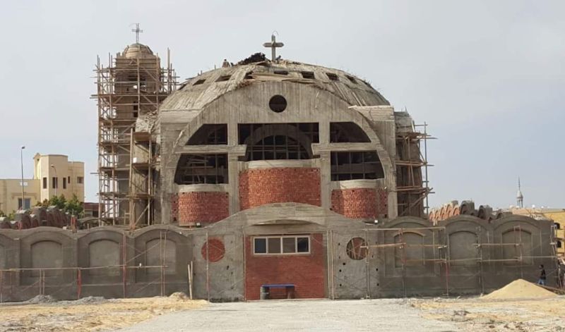 وزير الإسكان يوافق على إنشاء كنيسة جديدة بمنطقة الـ800 فدان