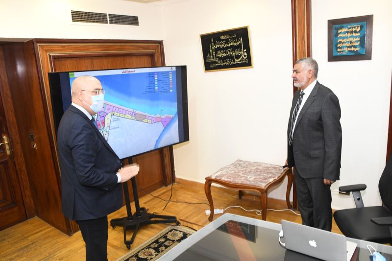 وزير الإسكان يستعرض المخطط الاستراتيجي لمدينة رشيد الجديدة