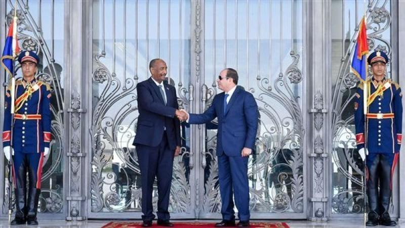 السفير السوداني: زيارة البرهان للقاهرة تأتي في سياق التواصل المستمر بين قيادتي البلدين
