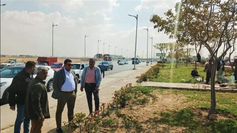 استكمال مشروعات تطوير الطرق بالمناطق الصناعية والسكنية بمدينة العبور