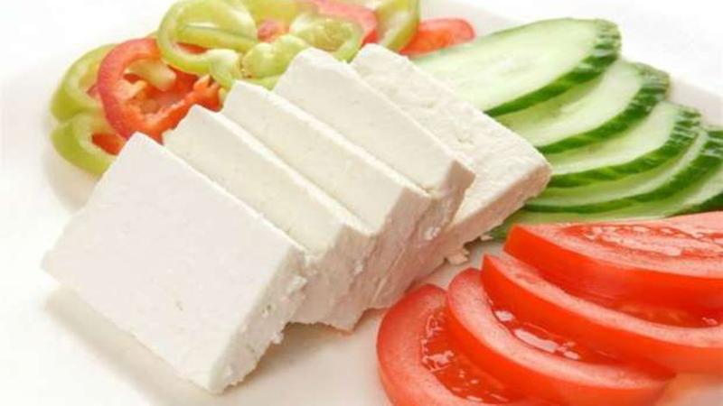 تراجع أسعار الجبن الرومي والسمن في شهر رمضان