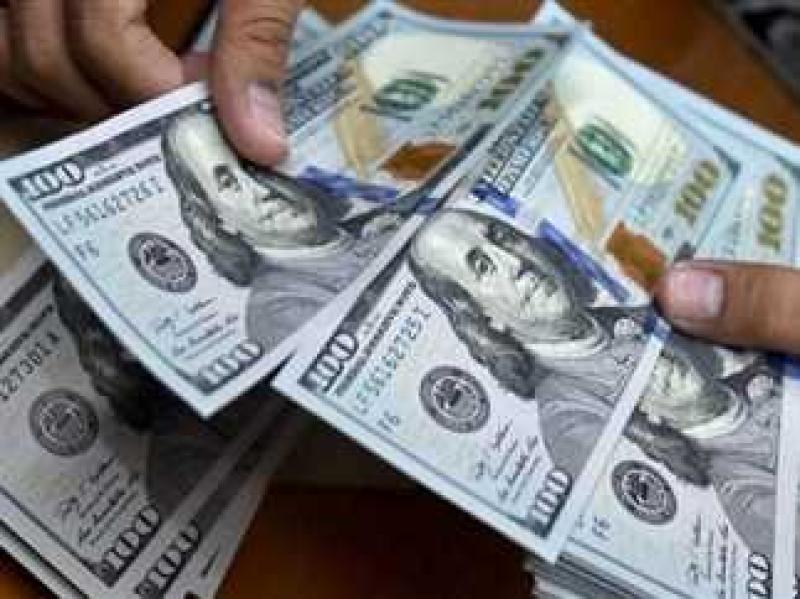 الأخضر الآن: سعر الدولار مقابل الجنيه المصري اليوم في البنك