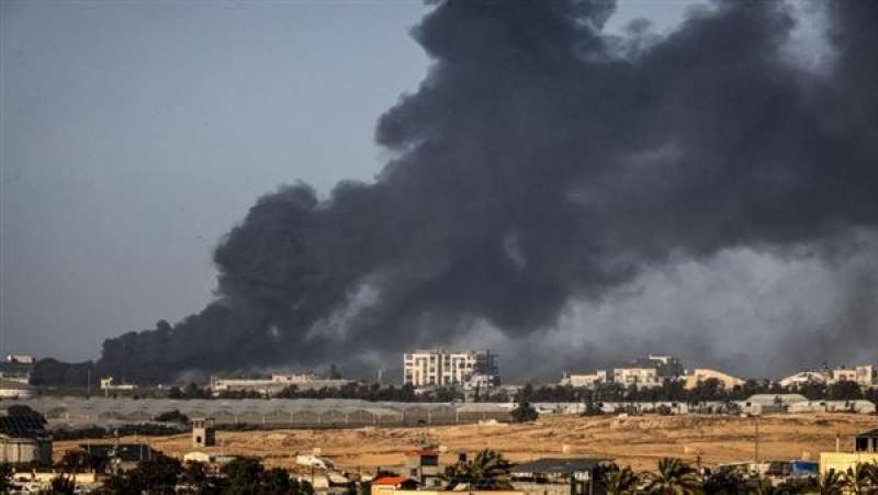 استشهاد 6 فلسطينيين في قصف إسرائيلي لمخيم البريج بغزة