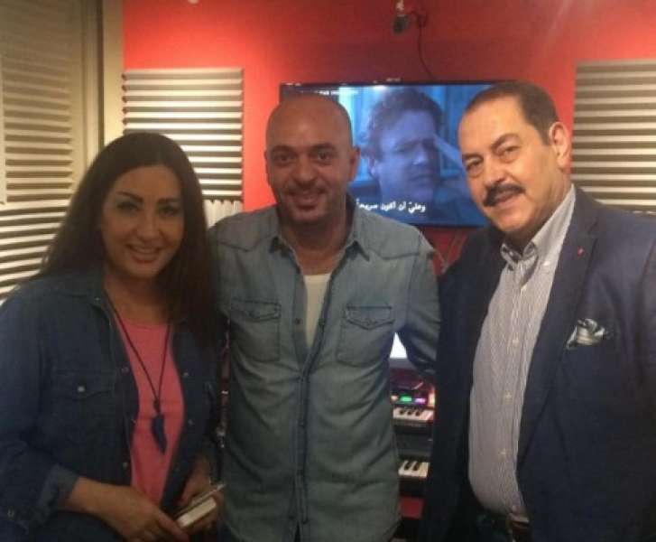 الموزع الموسيقي عمرو عبد العزيز يودع الحياة بعد صراع مع السرطان