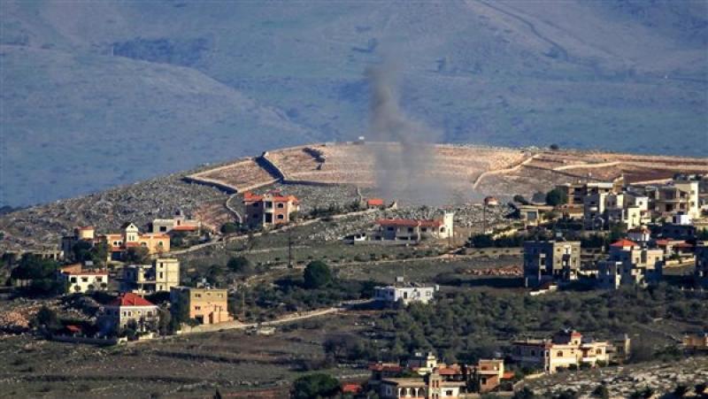 طائرة مسيرة إسرائيلية تستهدف خط الكهرباء في بلدة الطيبة جنوب لبنان
